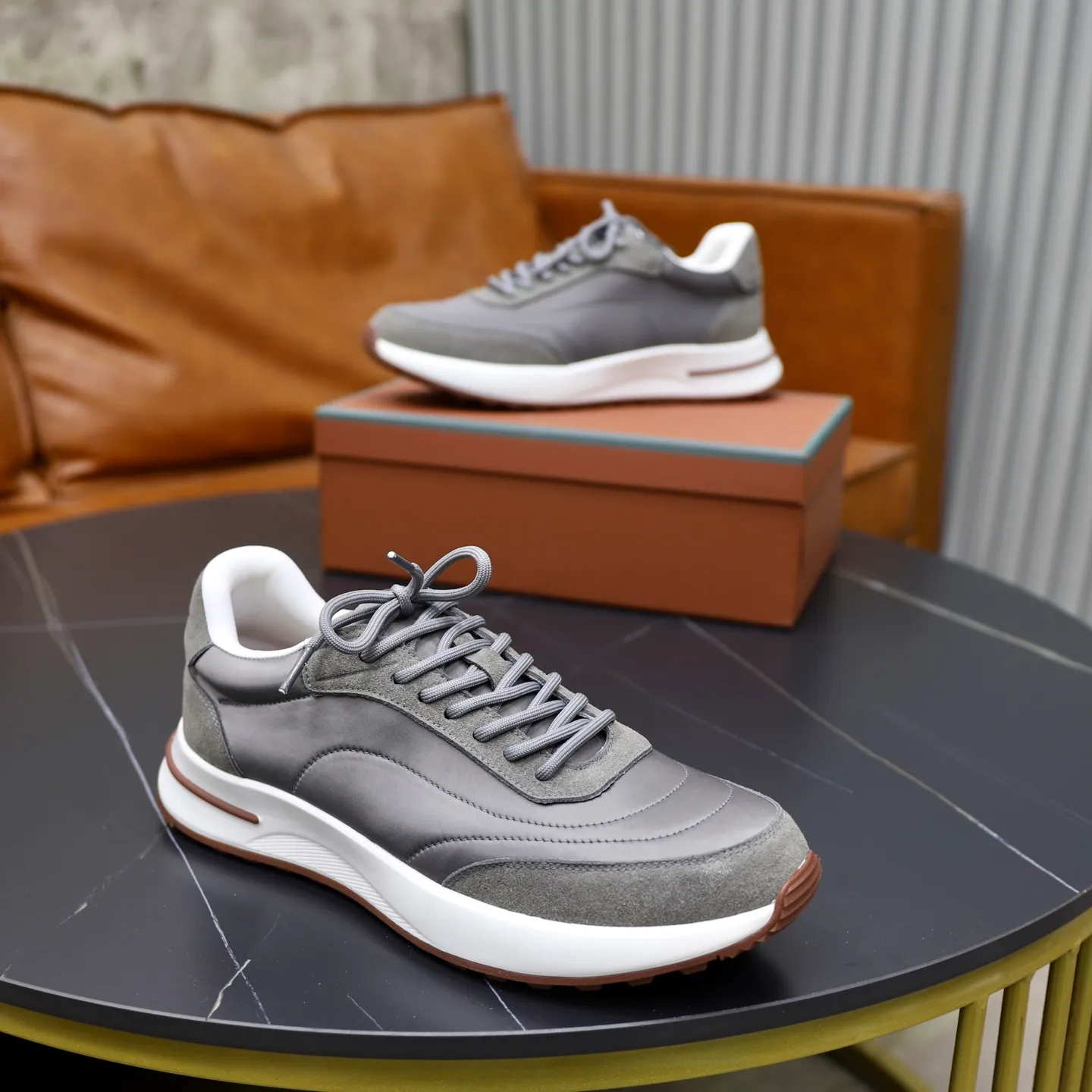 Ex-factory price: 462💰Loropiana LP men's shoes ♞size; 38-44 "45. Customized" original leather splicing. It is really easy to wear, lazy, relaxed, casual, perfect comfort, and there are many color choices, and they all look good with clothes. Is it true that Loropiana can bring social value? “Loropiana is the best thing money can buy”